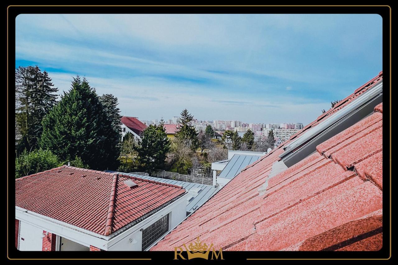 Rm Luxury In • 6 People • Free Parking • Pets Apartment Prag