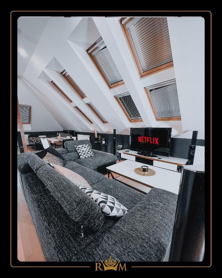 Rm Luxury In • 6 People • Free Parking • Pets Praga
