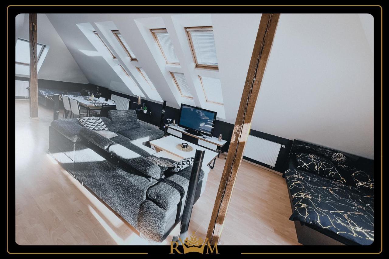 Rm Luxury In • 6 People • Free Parking • Pets Praga