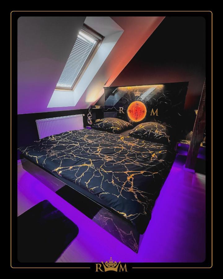 Rm Luxury In • 6 People • Free Parking • Pets Appartamento Praga